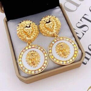 6FJ: Vintage Style White & Golden Lion Head Drop Dangle Zinc Alloy Earrings,NIP